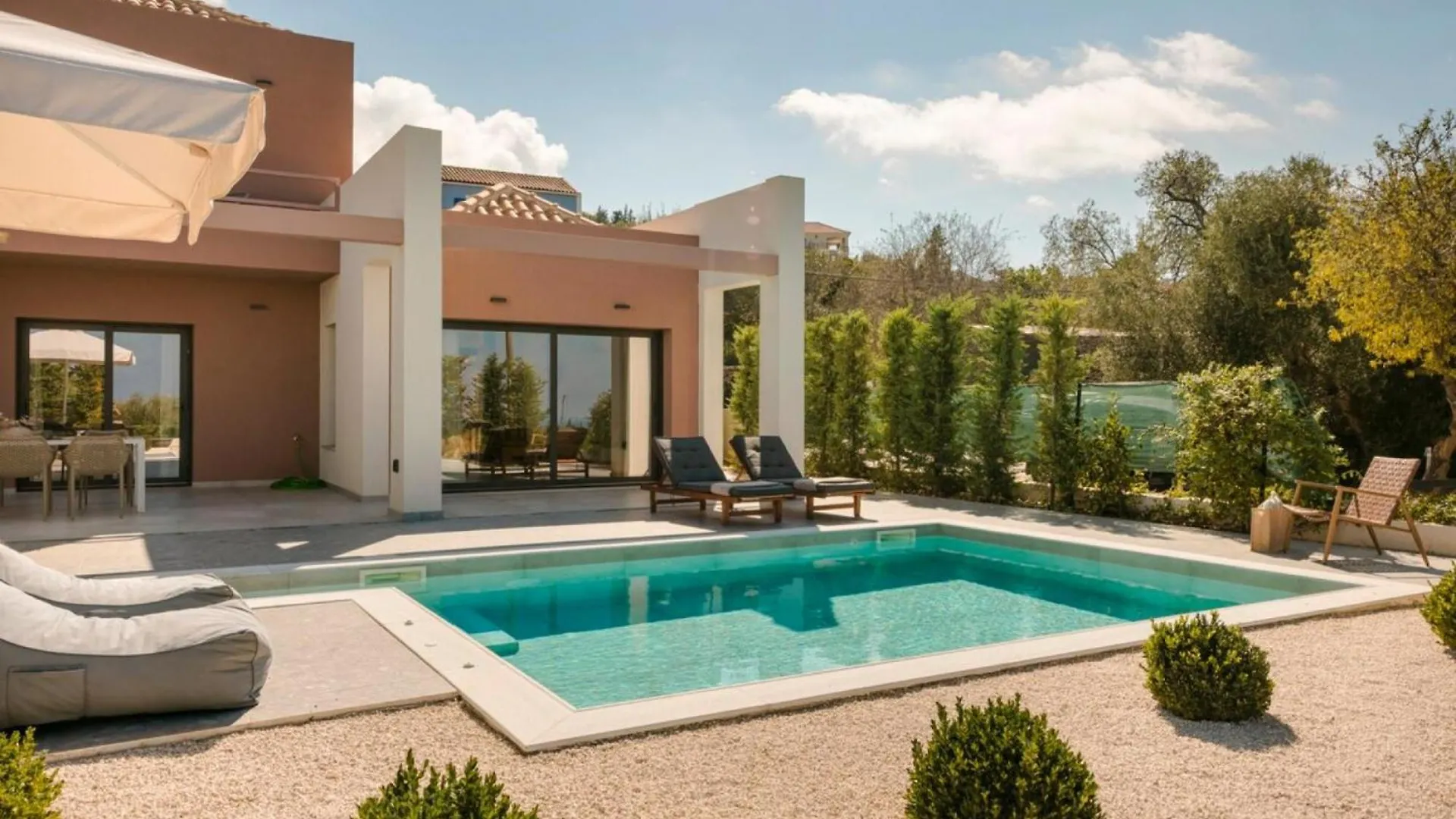 Nirvana - Unalome Villas Antipata   Antipata (Erisos)